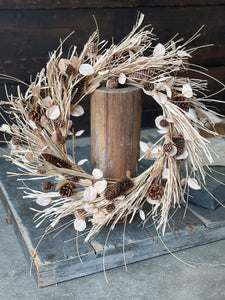 Crinkle Grass & Pinecone Wreath